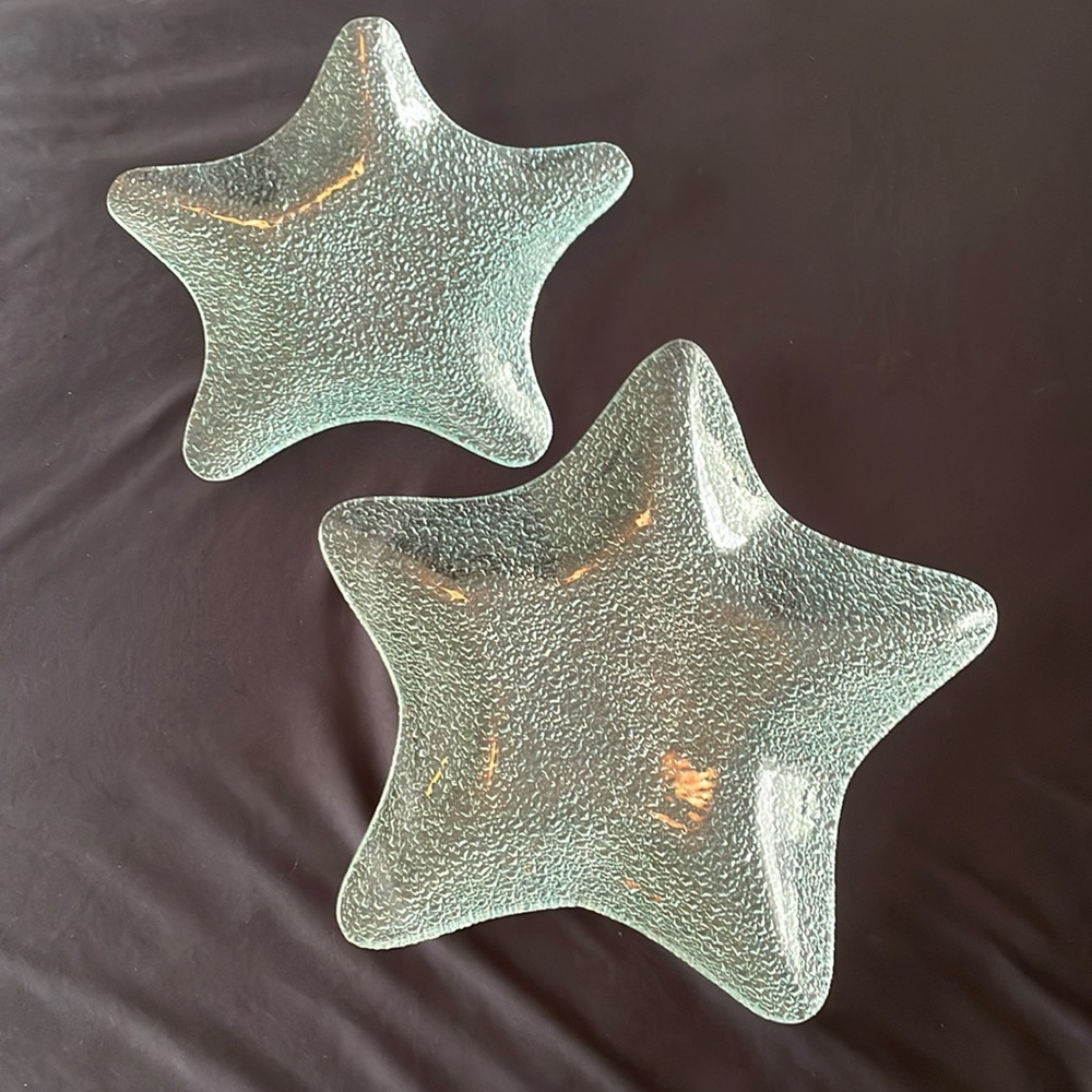 Two glass star decorative bowls/plates